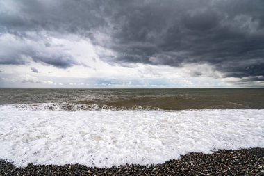 Bulutlu havada Karadeniz
