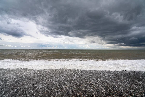 Bulutlu havada Karadeniz