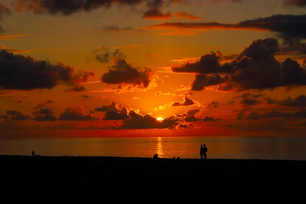 Красивый Оранжевый Закат Море Тропиках — стоковое фото