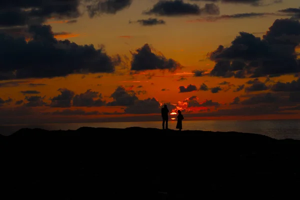 Pessoas Fundo Pôr Sol Mar — Fotografia de Stock