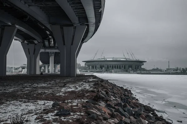 New Bridge Frozen River Modern Stadium Distance Industrial City Landscape — Stock Photo, Image
