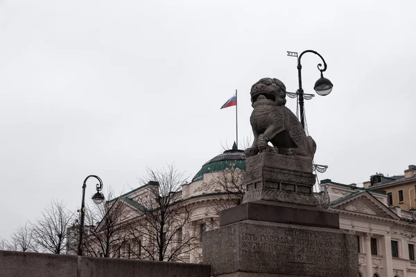 2021 Aziz Petersburg Rusya Antik Binaların Arka Planındaki Güzel Taş — Stok fotoğraf