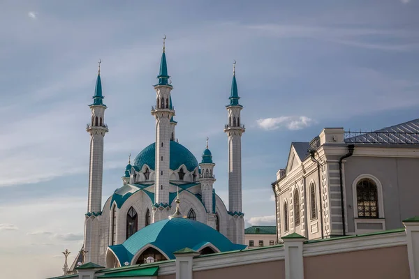 Ancient Beautiful Mosque Blue Sky Large Mosque Four Minarets Crescents — Stock Photo, Image