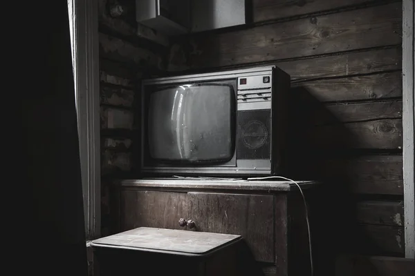 Vieille Télévision Dans Chambre Une Maison Abandonnée Murs Sol Minables — Photo