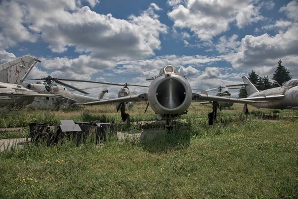 Viejo Avión Oxidado Abandonado Aire Libre Restos Del Antiguo Poder — Foto de Stock