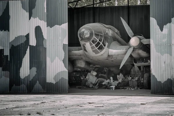 Vieil Avion Abandonné Bombardier Seconde Guerre Mondiale Belle Technologie Abandonnée — Photo