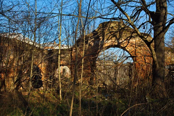 Ruines Des Portes Propriété Abandonnée Tchernyshov Village Yaropolets Région Moscou — Photo