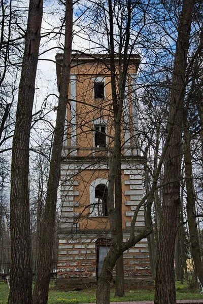 Watchtower Park Valuevo Noble Estate — 图库照片