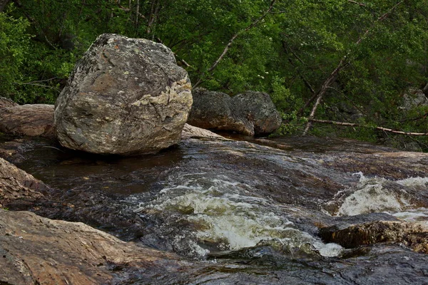 Steinplatten Und Steine Fluss Titowka Region Murmansk Russland — Stockfoto