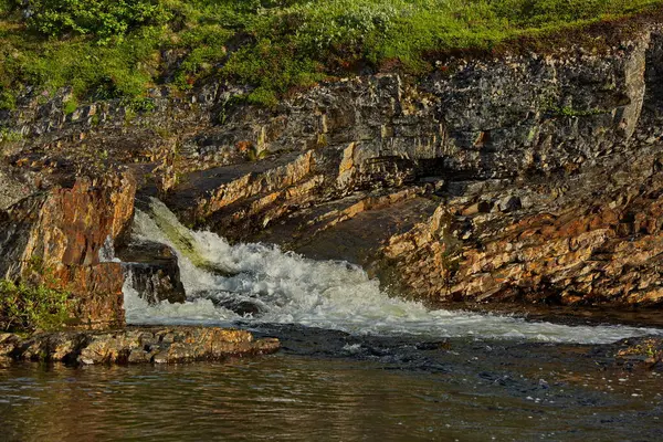 Wodospad Rzece Tundrze Kola — Zdjęcie stockowe