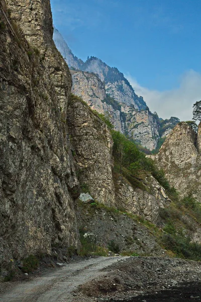 Garganta Karmadon Las Montañas Osetia Del Norte — Foto de Stock