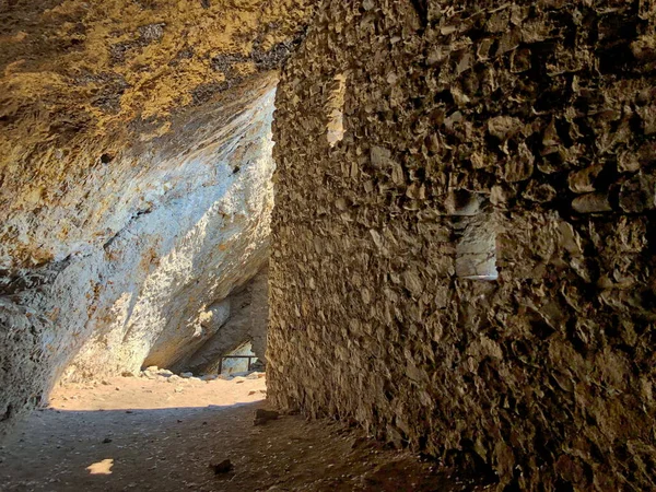 Ruins Dzivgis Rock Fortress — Stock Photo, Image