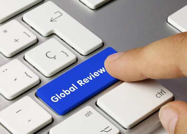 Global Review Written Blue Key Van Metallic Keyboard Vingertoets Indrukken — Stockfoto