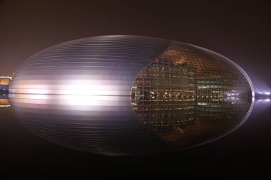 Gece Ulusal Büyük Tiyatro 'nun Portresi