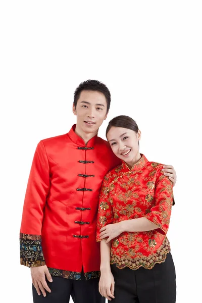 Porträtt av unga par i Tang kostymer betala nyår samtal — Stockfoto