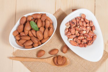 Kaplan fıstık ve badem ahşap kase 