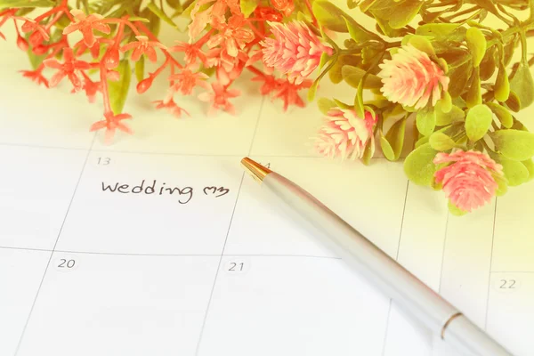 用笔日历提醒婚礼当天 — 图库照片