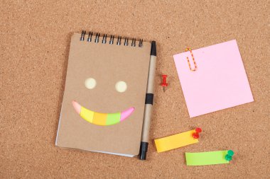 kitap kayda göre mantar pano 