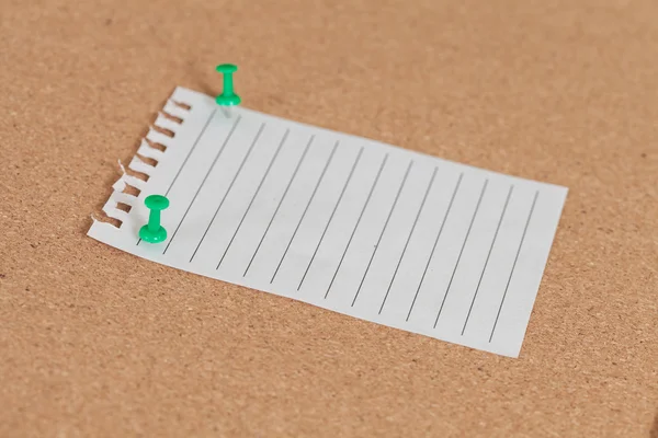 Note paper with  pin on the cork board — Stock Photo, Image