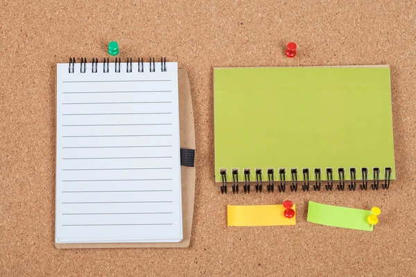 Book note on cork board — Stock Photo, Image