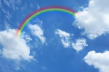bir gökkuşağı gökyüzü
