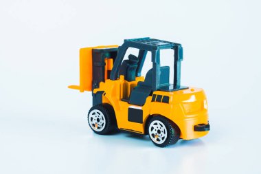 İnşaat araçları ve ağır makineler. Sanayi araçları sarı forklift..