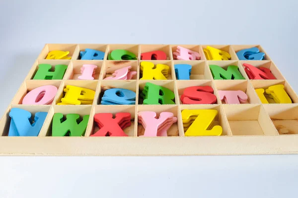 Alphabet Buchstaben Verschiedenen Farben Zur Dekoration Von Kindern Holzkiste — Stockfoto