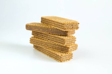 Beyaz arka planda çikolatalı gofretler. gıda sağlığı.