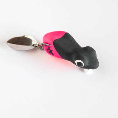 Kurbağa şeklinde yumuşak plastikle balık oltası..