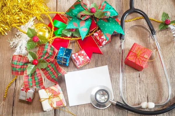 Hediye kutuları ve stetoskop
