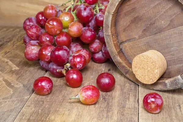 Raisin avec seau à vin — Photo