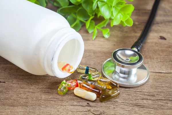 Stetoskop ve kapsül hap