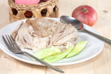 Buhar tavuk pilav ile