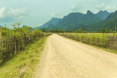 sıcak ve kuru kırsal yol 