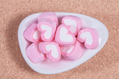 Beyaz ware.selective renkli tatlı lokum 