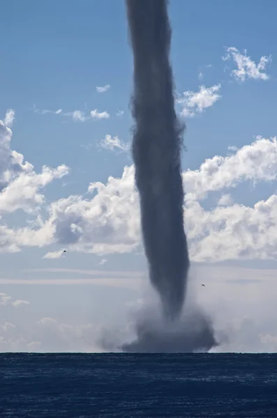 Tornado di atas laut mediterania — Stok Foto