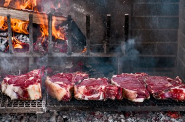 Barbekü Floransalılar biftek ile