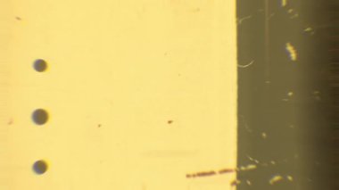 Retro projektör tarzı film flaş döngüleri ve kusursuz animasyon. Üst üste bindirmeler, geçişler, müzik videoları ve klasik hareketli grafikler için mükemmel.