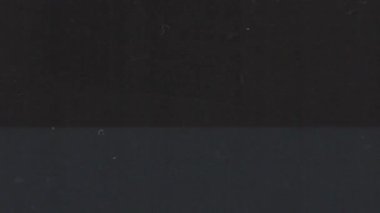 Retro mikrofiş tarama geçişi hem dikey hem de yatay döngülerle yapılır. Biçimlendirilmiş düzenleme, arıza kesme, geçmişe dönük araç gereç kitleri ve kaplama tabanlı hareket grafikleri için ideal.