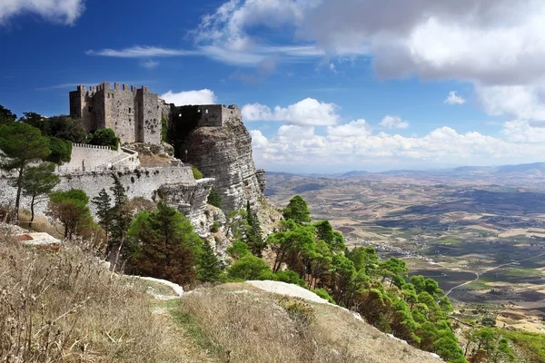 Az Erice hegység gyönyörű panorámával — Stock Fotó