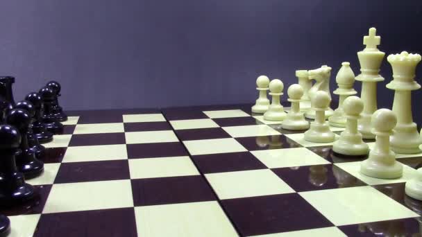 Chess opening with pawns — Stock Video