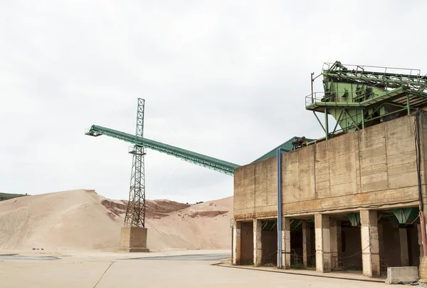 Ore processing installation — Stock Photo, Image