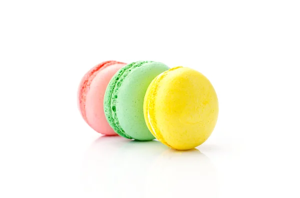 흰색 바탕에 3 개의 다채로운 쿠키 — 스톡 사진