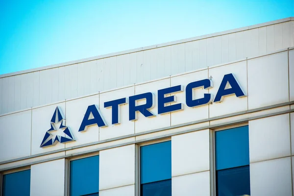 전면에 Atreca Sign Logo Atreca Inc 치료법을 개발하는 회사이다 — 스톡 사진