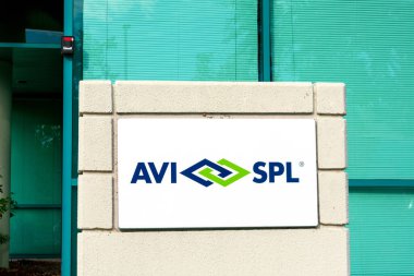 AVI-SPL işareti, logo. AVI-SPL şirketi, Pleasanton, California, ABD - 2020 İşbirliği ve ses video teknolojileri sağlayıcısıdır.