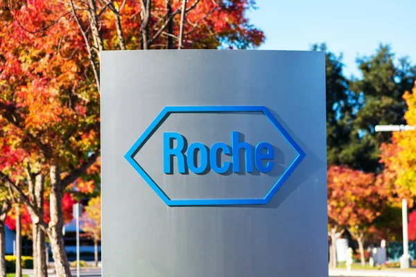 Знак Roche Логотип Кампусі Відділу Діагностики Roche Hoffmann Roche San — стокове фото