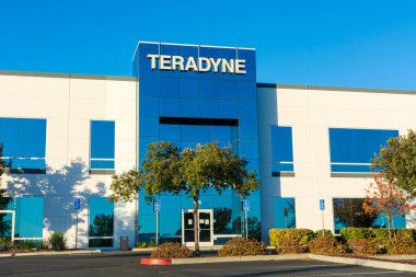 Teradyne Silikon Vadisi ofisi. Teradyne bir geliştirici ve ATE otomatik test ekipmanı tedarikçisi - San Jose, Kaliforniya, ABD - 2020