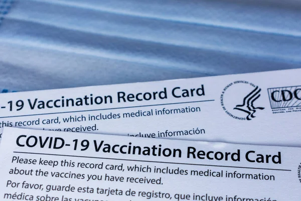 Närbild Covid Vaccinationskort Utfärdade Cdc United States Centers Disease Control — Stockfoto