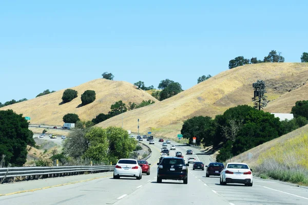 Lehký Provoz Směrem Sever Dálnici 680 Livermore Kalifornie Usa 2021 — Stock fotografie