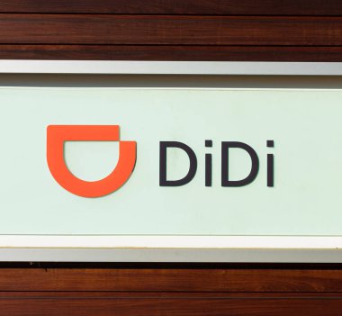 DiDi logosu, Çin ulaşım şirketi DiDi Chuxing 'in Silikon Vadisi ofisinde imzala. - Mountain View, California, ABD - 2021